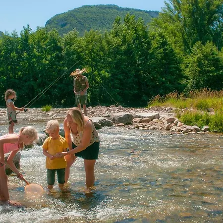 Les De La Petite Boynarde Сasa de vacaciones Boyne