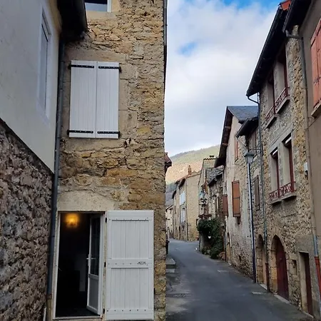 Les De La Petite Boynarde *