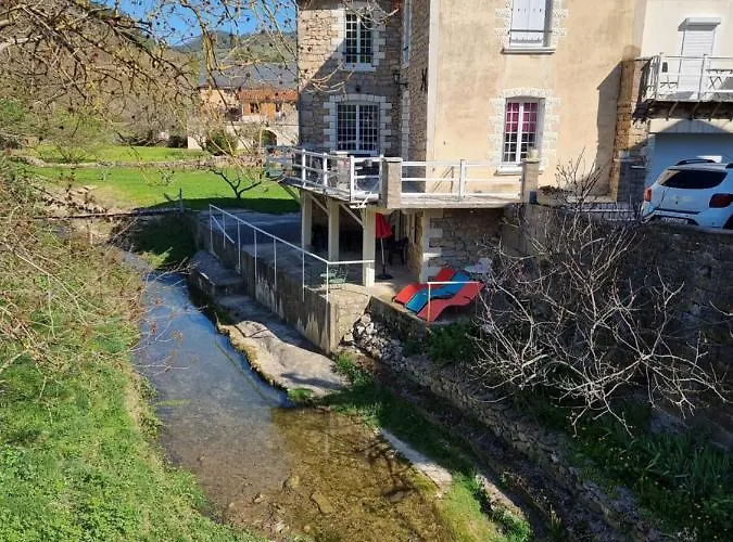 Les De La Petite Boynarde بيت للعطل *